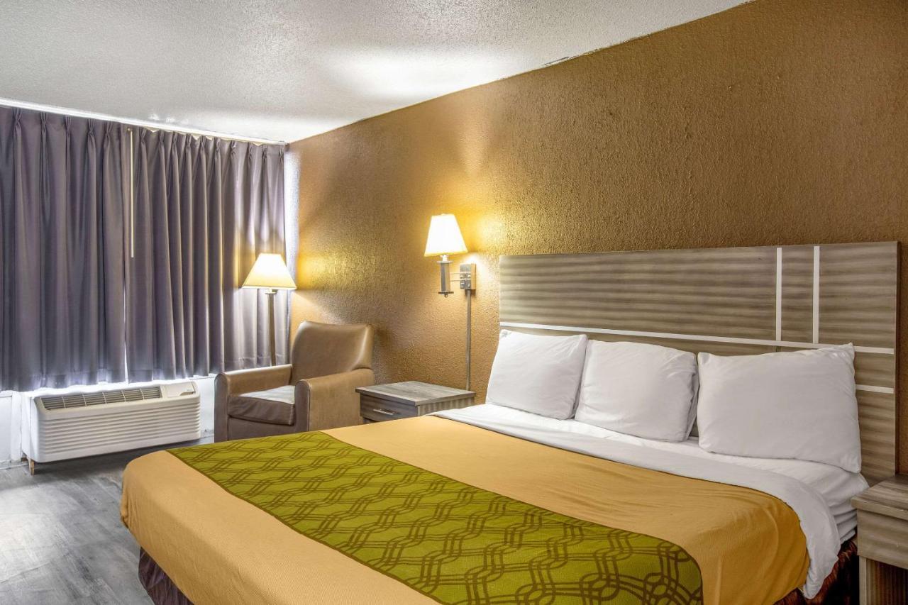 Econo Lodge Choice Hotels I 95 Savannah Gateway 24 Hour Fitness Center On Site Guest Laundry On Site Perkins Restaurant Georgetown Екстериор снимка