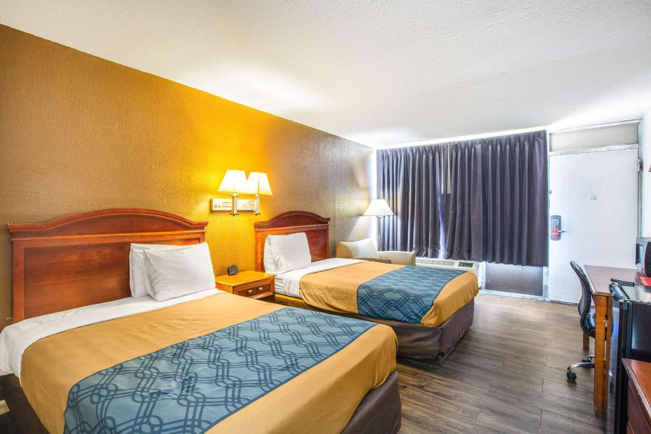 Econo Lodge Choice Hotels I 95 Savannah Gateway 24 Hour Fitness Center On Site Guest Laundry On Site Perkins Restaurant Georgetown Екстериор снимка