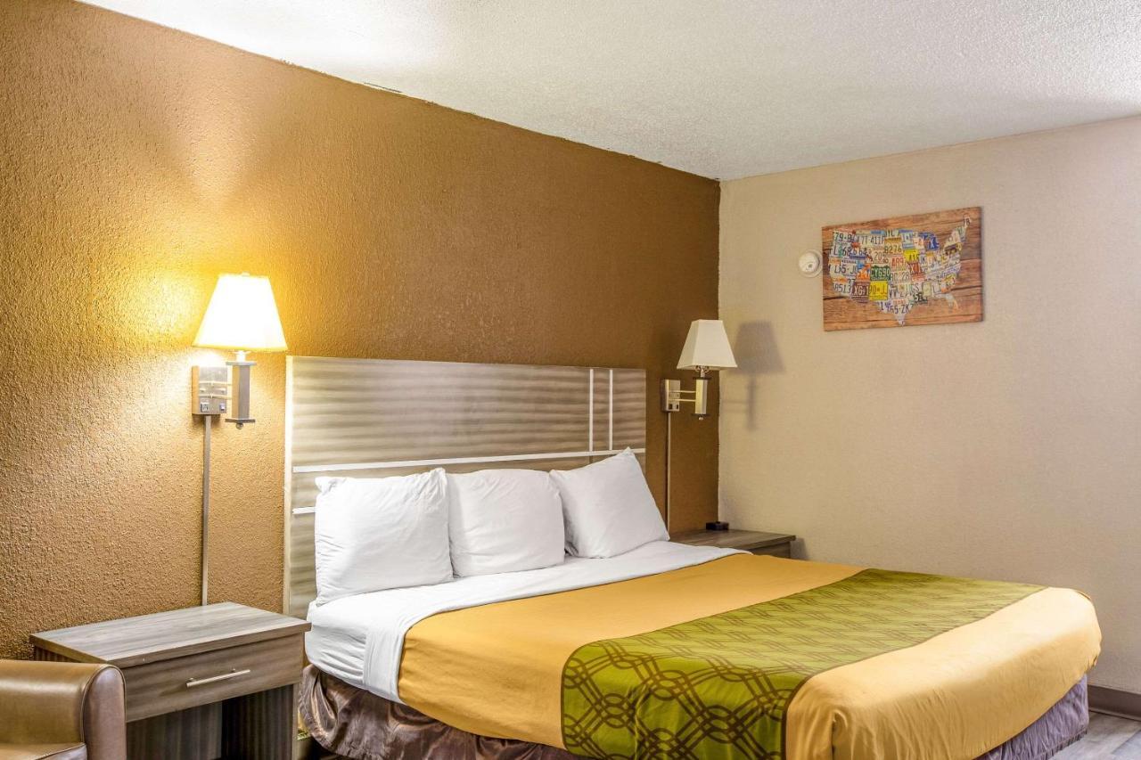 Econo Lodge Choice Hotels I 95 Savannah Gateway 24 Hour Fitness Center On Site Guest Laundry On Site Perkins Restaurant Georgetown Екстериор снимка