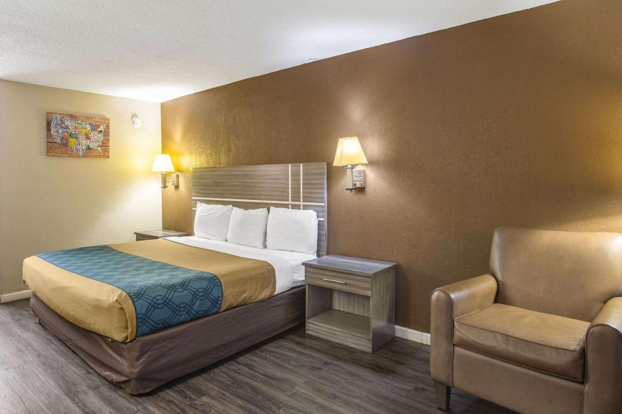 Econo Lodge Choice Hotels I 95 Savannah Gateway 24 Hour Fitness Center On Site Guest Laundry On Site Perkins Restaurant Georgetown Екстериор снимка