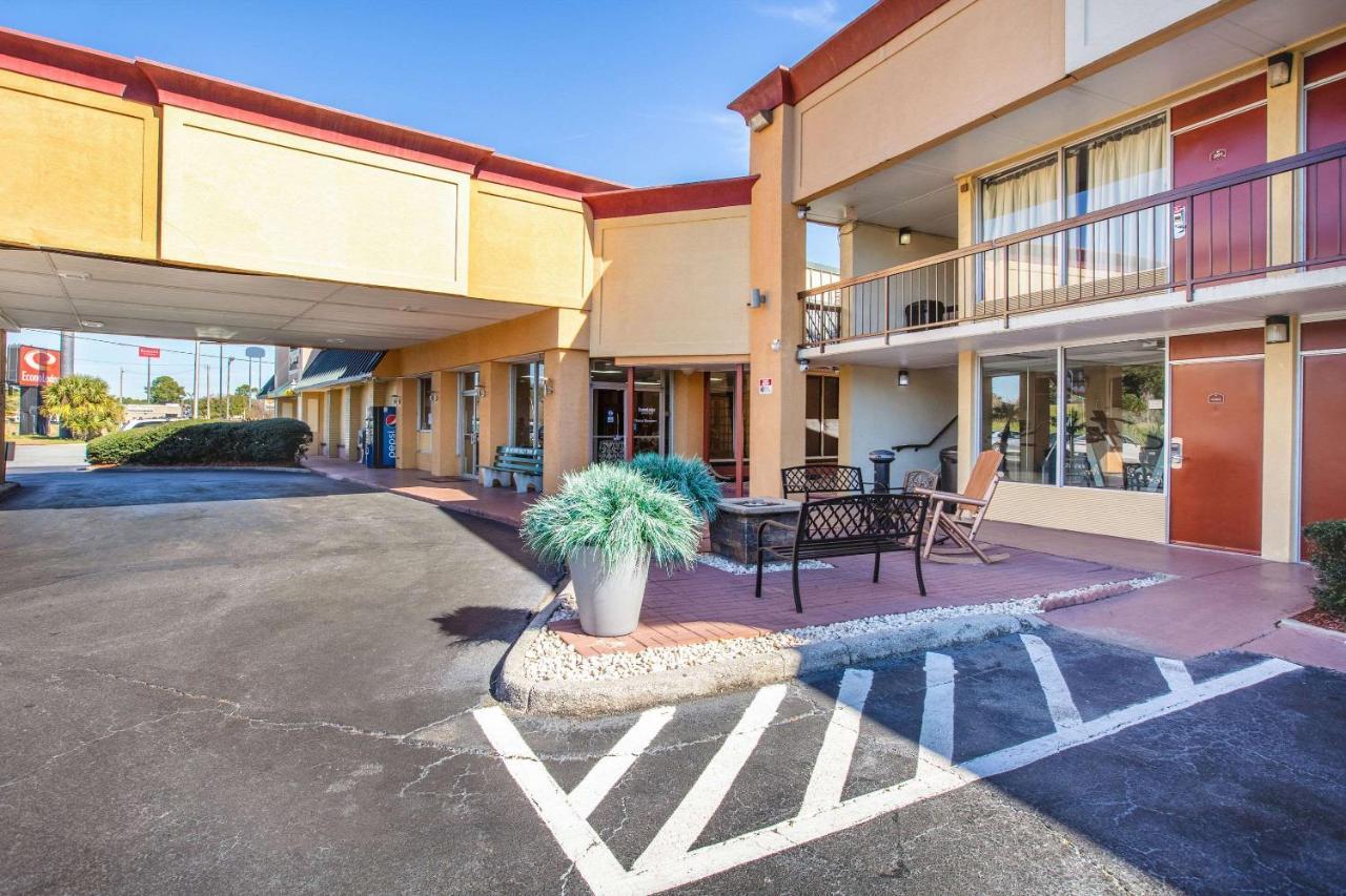 Econo Lodge Choice Hotels I 95 Savannah Gateway 24 Hour Fitness Center On Site Guest Laundry On Site Perkins Restaurant Georgetown Екстериор снимка