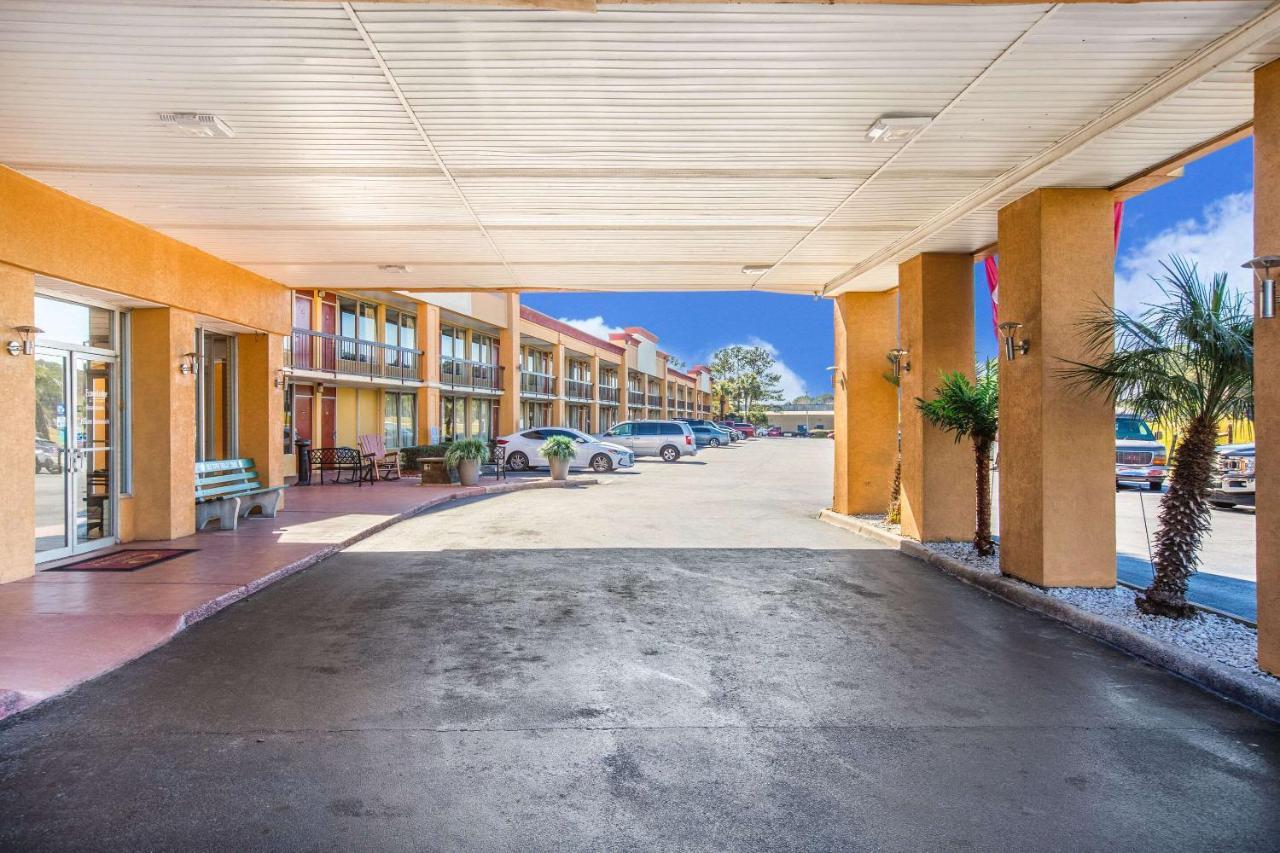 Econo Lodge Choice Hotels I 95 Savannah Gateway 24 Hour Fitness Center On Site Guest Laundry On Site Perkins Restaurant Georgetown Екстериор снимка