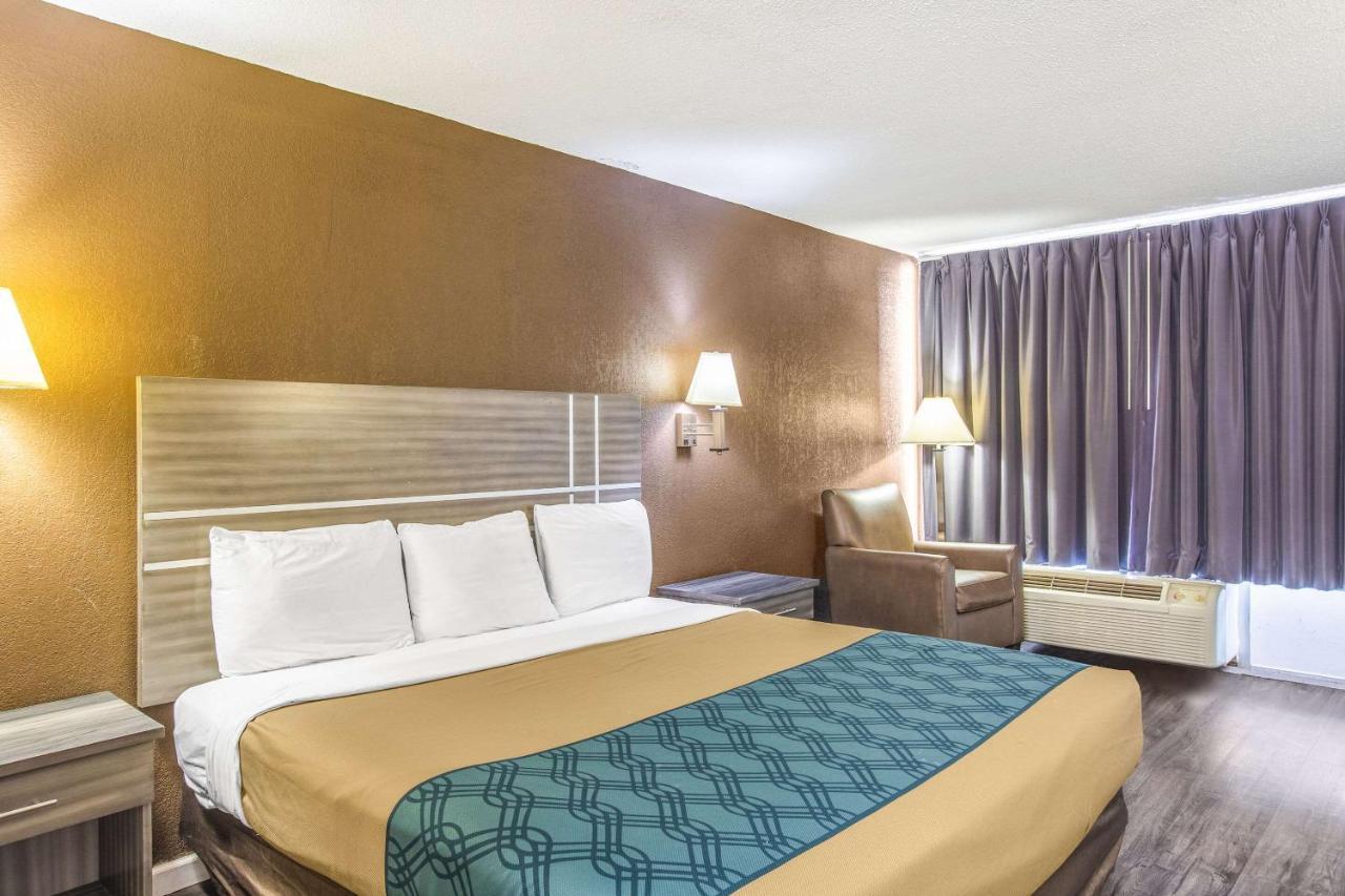 Econo Lodge Choice Hotels I 95 Savannah Gateway 24 Hour Fitness Center On Site Guest Laundry On Site Perkins Restaurant Georgetown Екстериор снимка