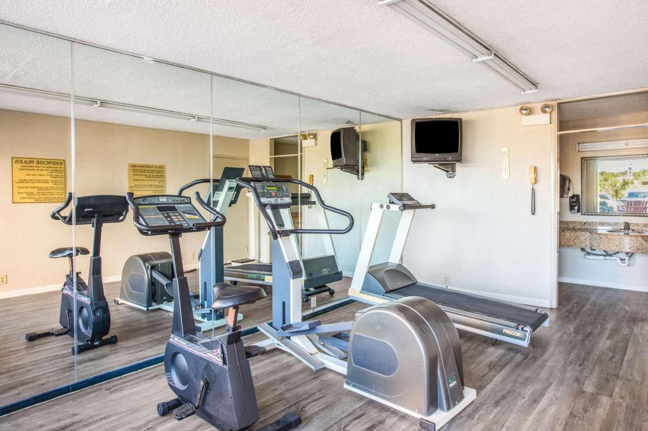 Econo Lodge Choice Hotels I 95 Savannah Gateway 24 Hour Fitness Center On Site Guest Laundry On Site Perkins Restaurant Georgetown Екстериор снимка