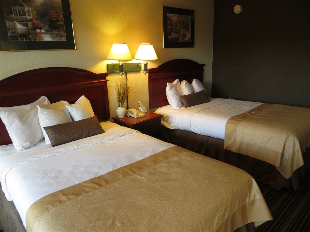 Econo Lodge Choice Hotels I 95 Savannah Gateway 24 Hour Fitness Center On Site Guest Laundry On Site Perkins Restaurant Georgetown Екстериор снимка