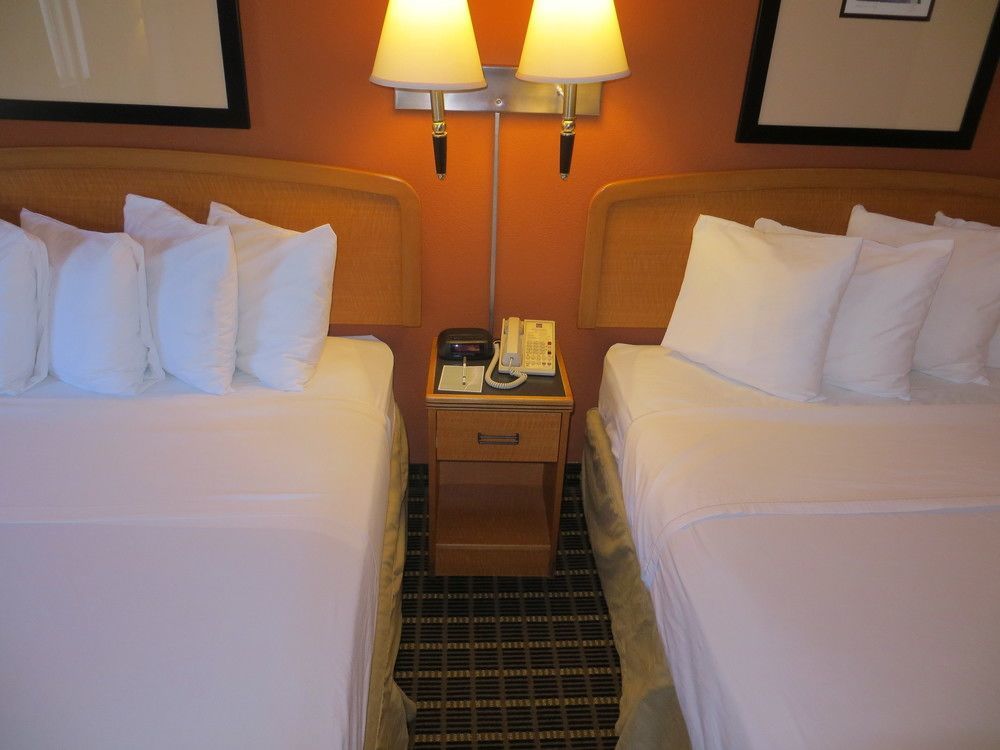 Econo Lodge Choice Hotels I 95 Savannah Gateway 24 Hour Fitness Center On Site Guest Laundry On Site Perkins Restaurant Georgetown Екстериор снимка